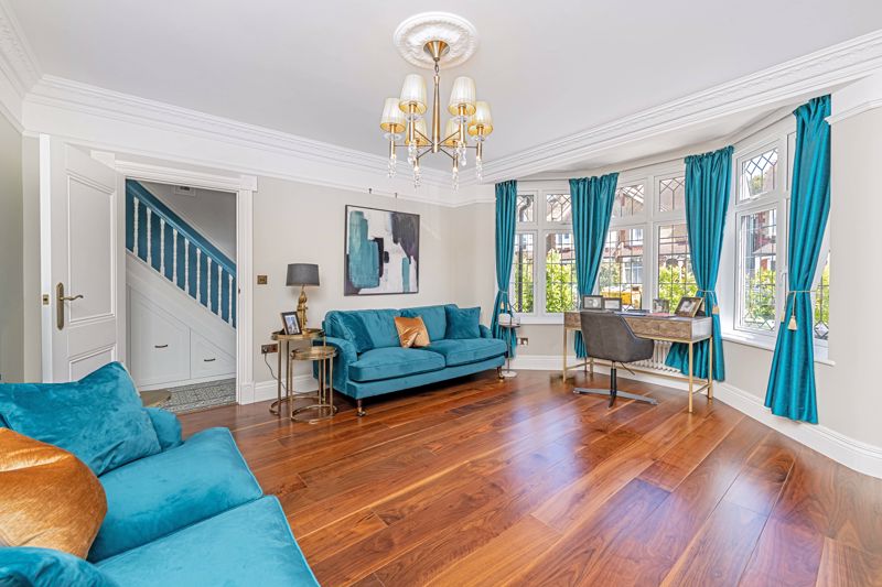 Lounge - click for photo gallery